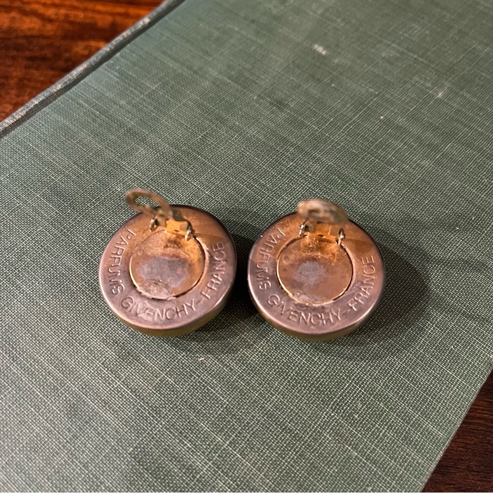 Vintage Givenchy Gold Emblem Round Clip-on Earrings - Picture 3 of 5
